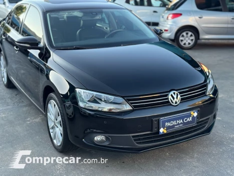 Jetta 2.0 4P FLEX CONFORTLINE AUTOMÁTICO