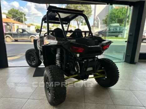 RZR XP 1000 EPS 4X4 (UTV)