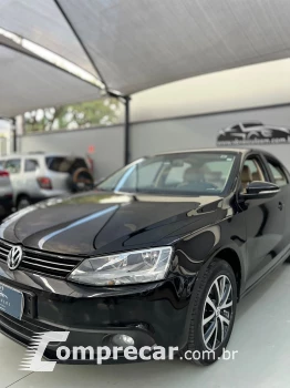 Volkswagen JETTA Comfortline 2.0 T.Flex 8V 4p Tipt. 4 portas