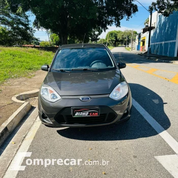 FIESTA 1.6 MPI Class Hatch 8V