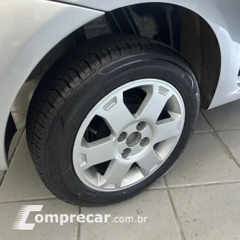LOGAN Expression Hi-Flex 1.6 8V 4p