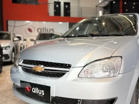 CLASSIC - 1.0 MPFI LS 8V 4P MANUAL