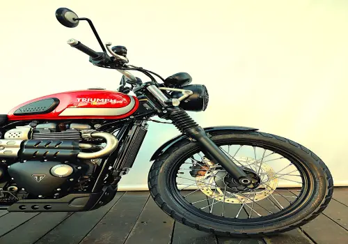 TRIUMPH STREET SCRAMBLER