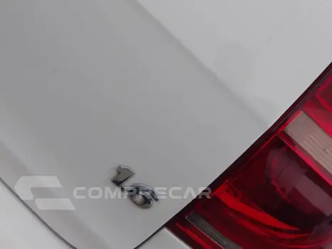 FOX - 1.6 MI 8V 4P MANUAL