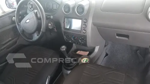 FIESTA 1.6 Rocam Sedan 8V