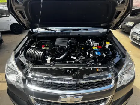 S10 2.4 FLEX ADVANTAGE CABINE DUPLA