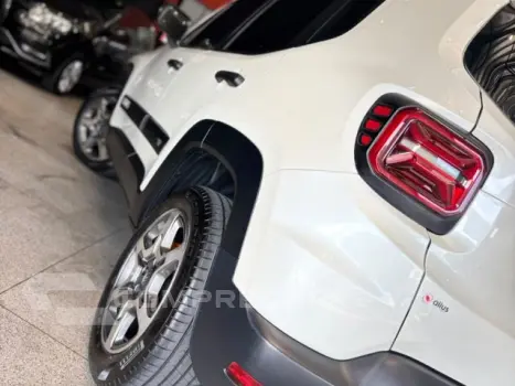 RENEGADE - 1.3 T270 TURBO AT6