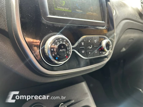 CAPTUR Intense Bose 1.6 16V Flex 5p Aut.