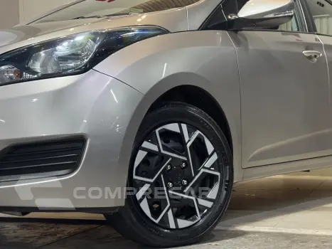 HB20S 1.6 COMFORT PLUS 16V FLEX 4P AUTOMÁTICO