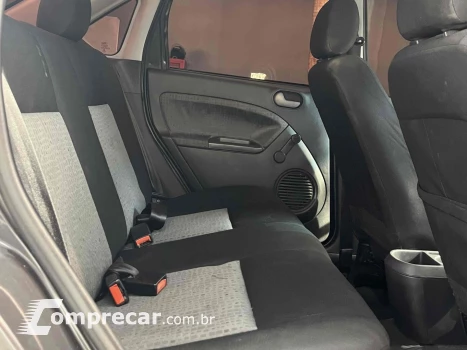 FIESTA 1.6 SE SEDAN 16V FLEX 4P MANUAL