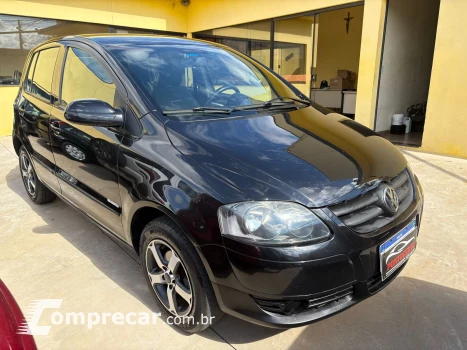 Volkswagen FOX 1.0 MI Blackfox 8V 4 portas