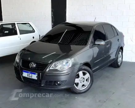Volkswagen Polo Sedan 1.6 Mi Total Flex 8V 4p 4 portas