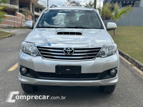 HILUX SW4 3.0 SRV 4X4 7 LUGARES 16V TURBO INTERCOOLER DIESEL