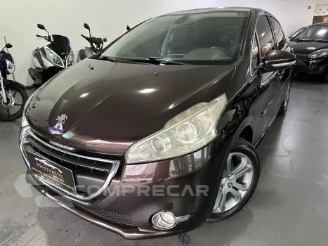 PEUGEOT 208 1.6 16V Griffe 4 portas