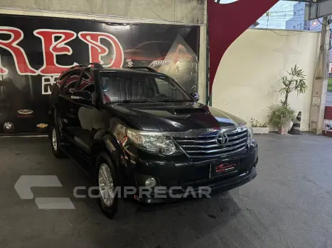 HILUX SW4 3.0 SRV 4X4 7 LUGARES 16V TURBO INTERCOOLER DIESEL