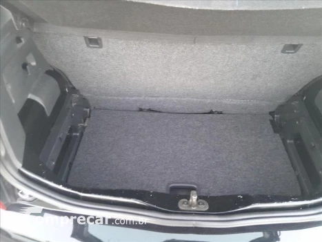 UP 1.0 MPI TRACK 12V FLEX 4P MANUAL