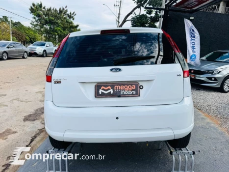 FIESTA 1.6 MPI Class Hatch 8V