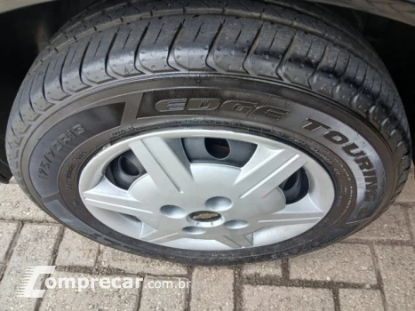 CLASSIC - 1.0 MPFI LS 8V 4P MANUAL