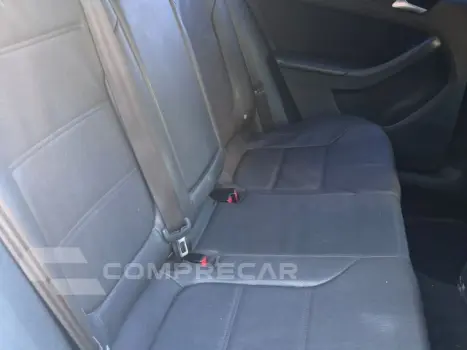 JETTA - 2.0 COMFORTLINE 4P TIPTRONIC