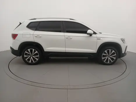 TAOS 1.4 250 TSI TOTAL FLEX HIGHLINE AUTOMÁTICO