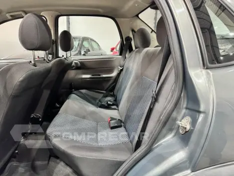 CLASSIC - 1.0 MPFI LS 8V 4P MANUAL