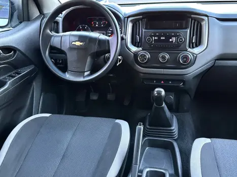 S10 2.8 16V TURBO DIESEL LS CD 4X4 MANUAL