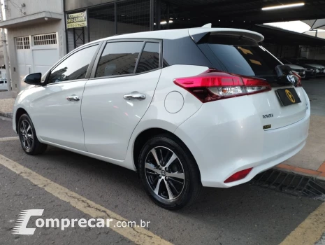 Yaris Hatch 1.5 16V 4P FLEX XLS CONNECT MULTIDRIVE AUTOMÁTIC