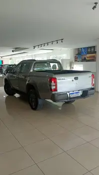 L200 TRITON 2.4 16V Turbo Outdoor GLS CD 4X4