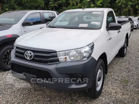 Toyota HILUX 2.8 D-4D TURBO DIESEL CS 4X4 MANUAL 2 portas