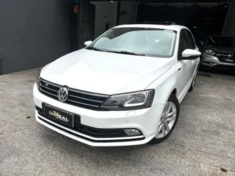 Volkswagen JETTA 2.0 TSI Highline 211cv 4 portas