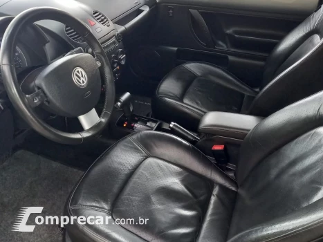 New Beetle 2.0 Mi 8V Gasolina 2P Automático