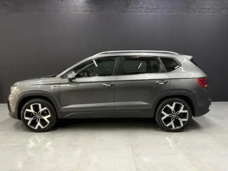 TAOS 1.4 250 TSI TOTAL FLEX HIGHLINE AUTOMÁTICO