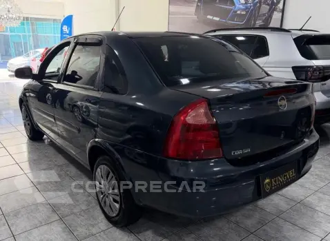 CORSA SEDAN PREMIUM