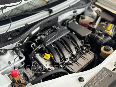 DUSTER - 2.0 DYNAMIQUE 4X2 16V 4P AUTOMÁTICO