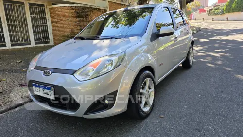 FORD FIESTA 1.6 MPI 8V 4 portas