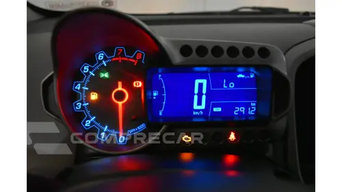 SONIC HATCH - 1.6 LT 16V 4P MANUAL