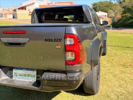 HILUX 2.8 D-4D TURBO DIESEL CD GR-S 4X4 AUTOMÁTICO