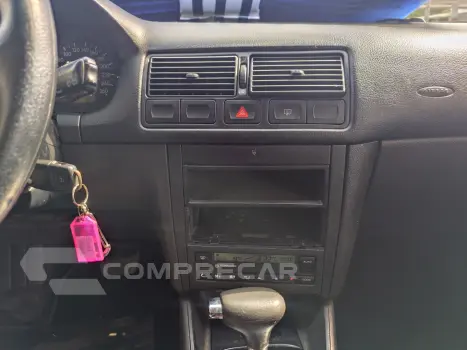 GOLF 2.0 MI 8V GASOLINA 4P AUTOMÁTICO