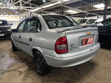 CLASSIC SEDAN 1.0 4P