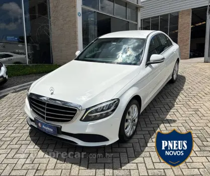 Mercedes-Benz C-180 CGI Avant. 1.6 FlexTB 16V Aut. 4 portas