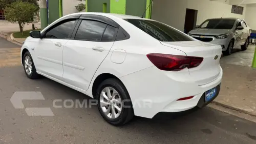 Onix Sedan 1.0 12V 4P FLEX LT PLUS