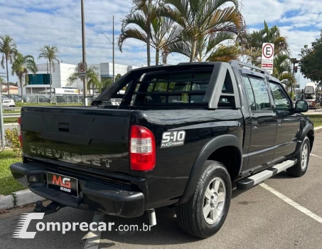 S10 2.4 MPFI Advantage 4X2 CD 8V