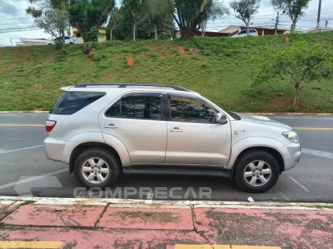 HILUX SW4 3.0 SRV 4X4 7 Lugares 16V Turbo Intercooler
