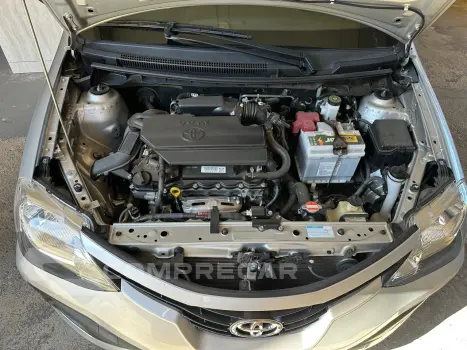 Etios Hatch 1.5 16V 4P FLEX XS AUTOMÁTICO