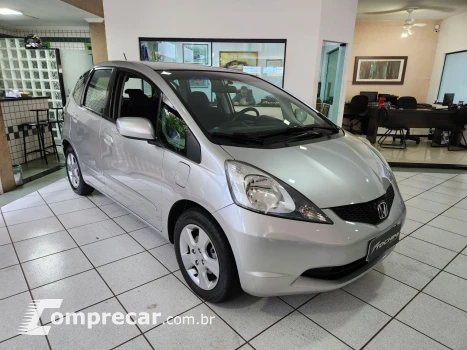 Fit 1.4 16V 4P LX FLEX