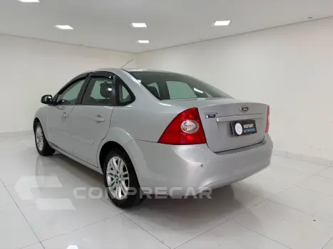 FOCUS 1.6 SE Sedan 16V