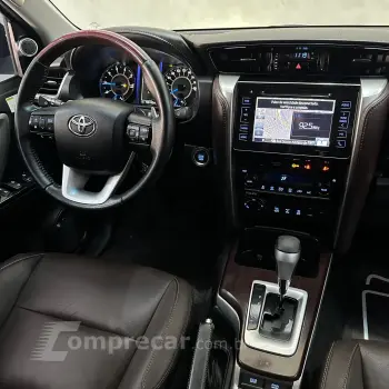 Hilux SW4 SRX 4x4 2.8 TDI 16V Dies. Aut.