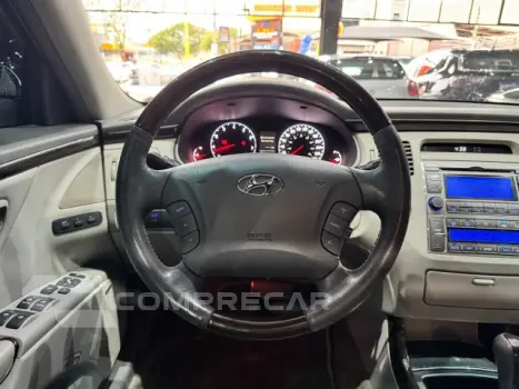 AZERA - 3.3 MPFI GLS SEDAN V6 24V 4P AUTOMÁTICO