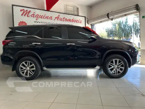 HILUX SW4 2.8 D-4d Turbo SRX 4X4