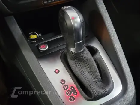 JETTA Highline 2.0 TSI 16V 4p Tiptronic